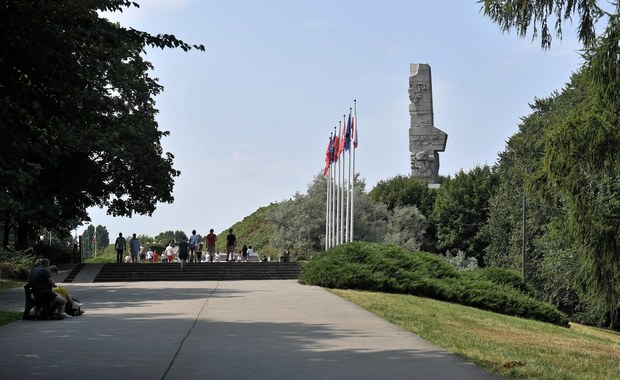 Wojewoda przekazał muzeum II wojny w zarząd działkę na Westerplatte. "Jesteśmy zdziwieni"