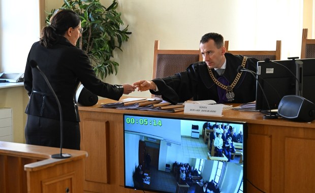 ​Wojewoda uniewinniony za zdjęcie krzyża. Sędzia: Nie istnieją żadne przepisy