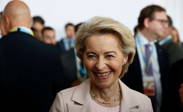 Wojna celna na horyzoncie? UE odpowiada na groźby Trumpa