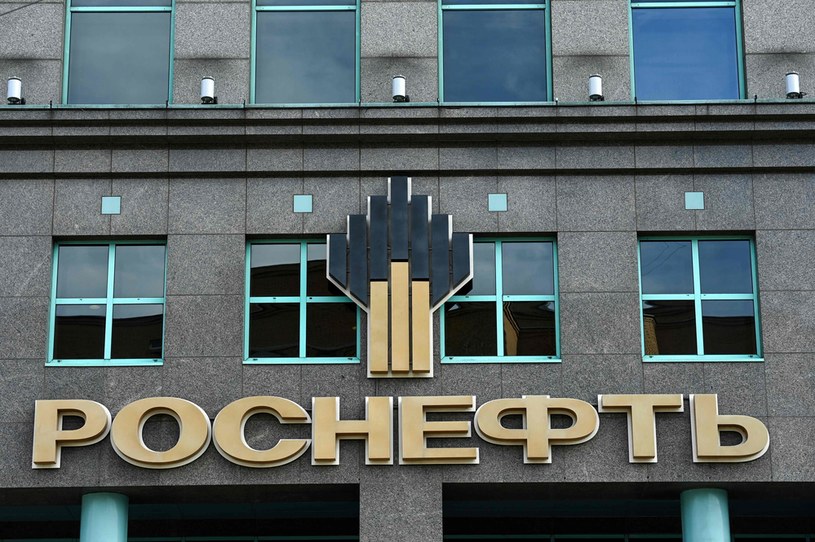 Wojna handlowa z Zachodem. Rosja na straconej pozycji. Nz. siedziba koncernu Rosnieft w Moskwie /AFP