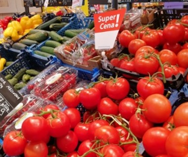 Wojna na ceny warzyw. Sieci handlowe mocno uderzają w place targowe i lokalne ryneczki