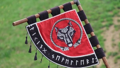 Wojowie, wróżby i wielka bitwa. Tradycyjne święto Rękawki na kopcu Krakusa