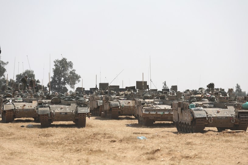 Wojsko: Izrael przejął "kontrolę operacyjną" nad przejściem w Rafah
