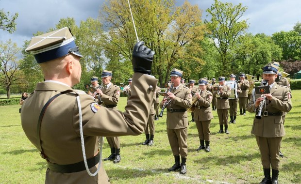 Wojsko Polskie rekrutuje. Wzrost i "słuch muzyczny" ma znaczenie