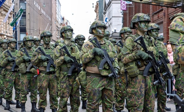 Wojsko powołuje rezerwistów. Fińska armia w gotowości