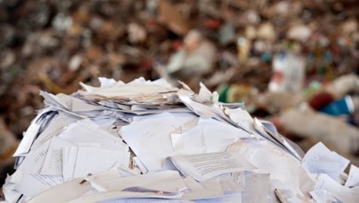 Wojskowe dokumenty na śmietniku. Konspekty i lista żołnierzy