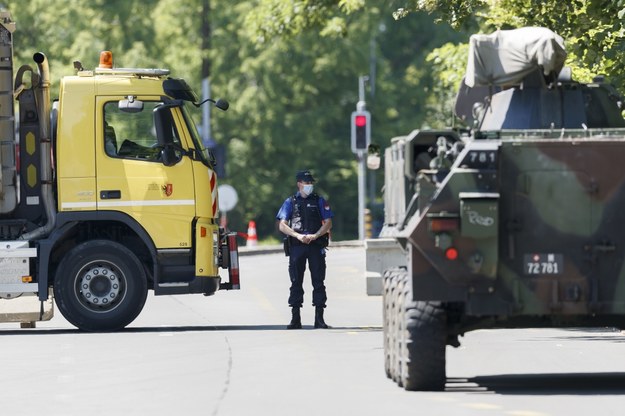 Wojskowe pojazdy na ulicach Genewy / 	CYRIL ZINGARO /PAP/EPA