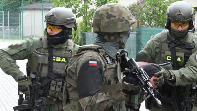 Wojskowe przetargi i układ korupcyjny. Zarzuty dla byłych inspektorów