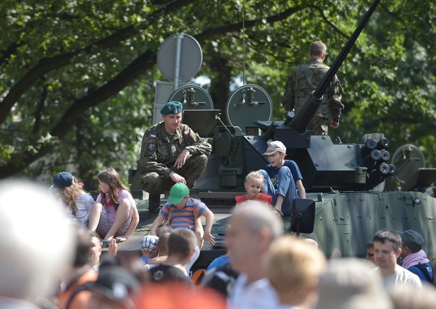 Wojskowy piknik zorganizowany 15 sierpnia tego roku na Agrykoli z okazji święta Wojska Polskiego /Marcin Obara /PAP