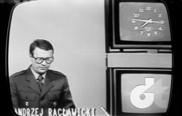 Wojskowy prezenter TV /Tadeusz Zagoździński /PAP