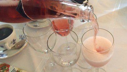 ​Wójt Żelazkowa rozrabiał w Łomiankach. Pijany zaczepiał ludzi i zatrzymywał samochody