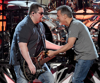 Wolfgang Van Halen w hołdzie dla swojego ojca Eddiego Van Halena. Zobacz wzruszający teledysk "Distance"