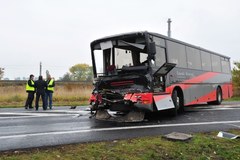Wolin: Tragiczne skutki zderzenia autobusu z ciężarówką