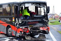 Wolin: Tragiczne skutki zderzenia autobusu z ciężarówką