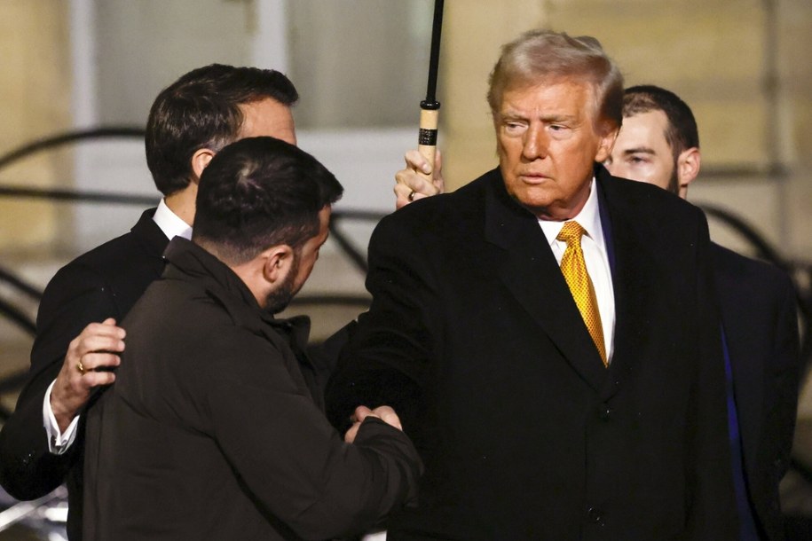 Wołodymyr Zełenski i Donald Trump podczas grudniowego spotkania w Paryżu /IMAGO/Henri Szwarc / Starface/Imago Stock and People /East News