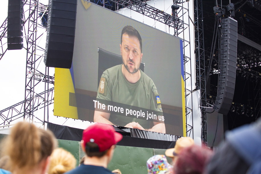 Wołodymyr Zełenski na nagraniu podczas festiwalu w brytyjskim Glastonbury /JON ROWLEY /PAP/EPA