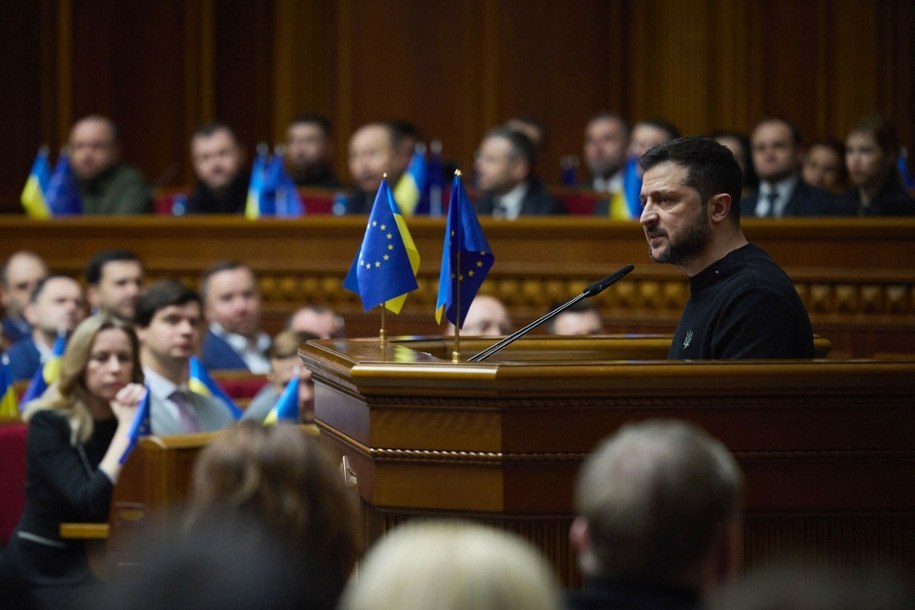 Wołodymyr Zełenski w ukraińskim parlamencie /AFP/EAST NEWS
