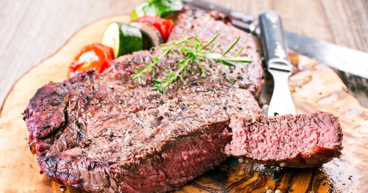 Wołowina angus ma kruchą konsystencję i maślany smak / yatomo /123RF/PICSEL