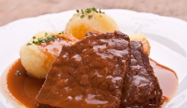 Wołowina jest twarda i łykowata? Chińczycy rozmiękczają ją w nietypowy sposób