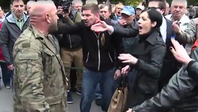 "Won do Moskwy!" Awantura na Powązkach przed pogrzebem gen. Jaruzelskiego