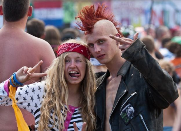 Woodstockowa publiczność bawi się świetnie - fot. Lech Muszyński /PAP