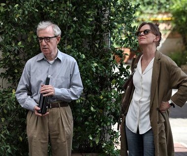 Woody Allen i Judy Davis w scenie z filmu "Zakochani w Rzymie"
