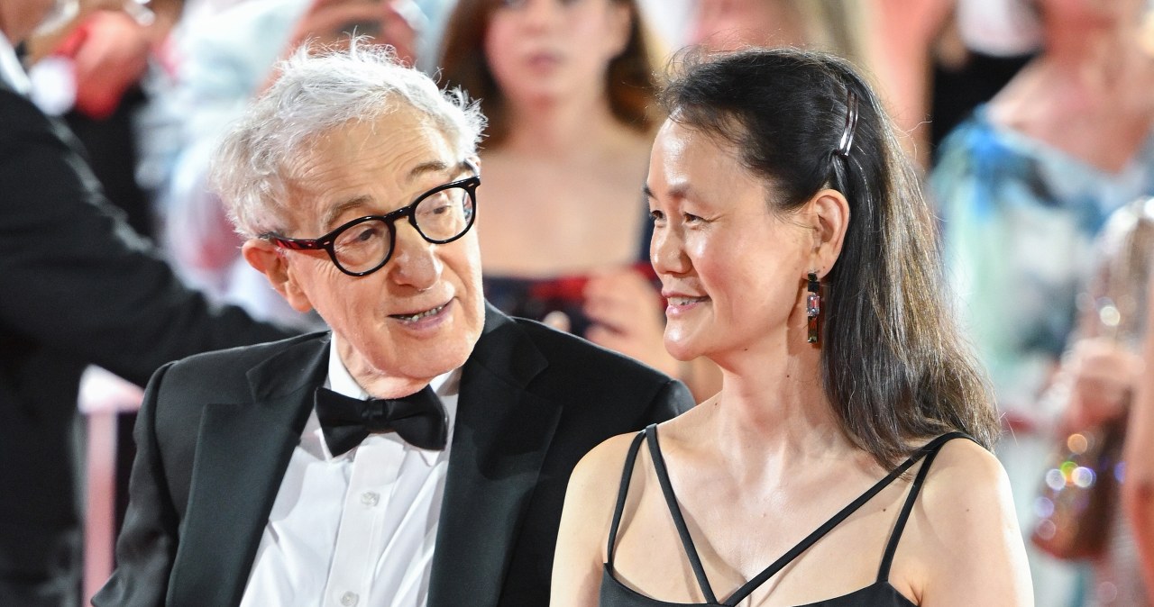 Woody Allen i Soon-Yi Previn podczas festiwalu w Wenecji w 2023 roku /Stephane Cardinale - Corbis / Contributor /Getty Images