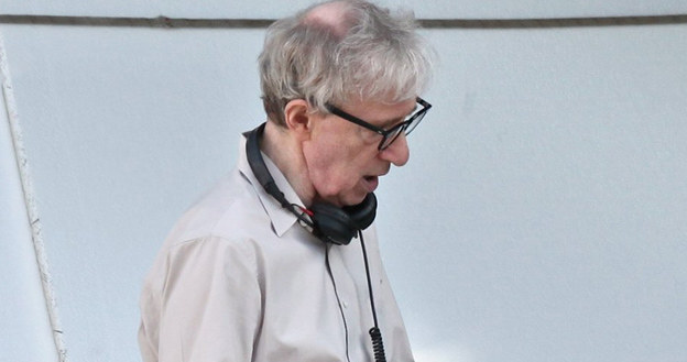 Woody Allen na planie swojego najnowszego filmu "Midnight in Paris" /materiały prasowe