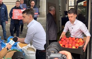 Worki ze zbożem przed Ministerstwem Rolnictwa. AgroUnia zapowiada protesty