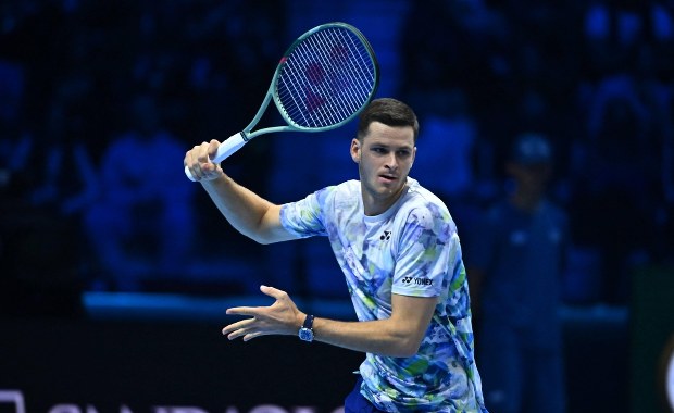 World Tennis League. Dwie porażki Hurkacza na początek turnieju