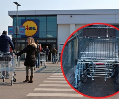 Wózki w Lidlu mają ukrytą funkcję. Z pewnością o niej nie wiedziałeś