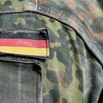 Wpadka niemieckiej armii. Mundury z oznaczeniem "SS". MON nakazało odcinać metki