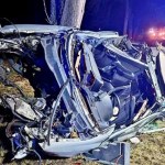 wypadek Wpadł w poślizg, uderzył w drzewo. Tragedia na Dolnym Śląsku