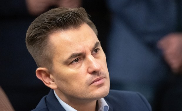 Wpis wiceministra w czasie ciszy wyborczej. W sieci oburzenie