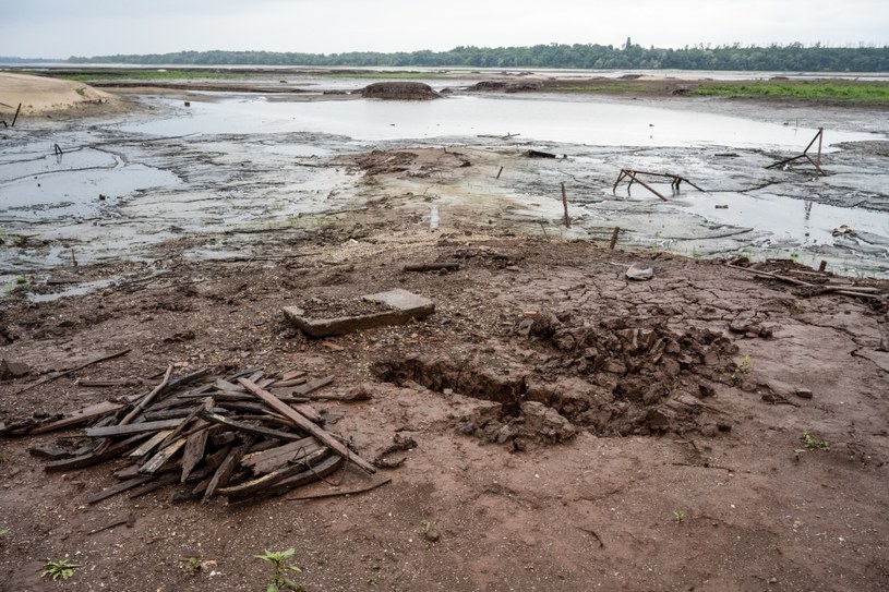 Wpływ opróżnionego zbiornika i obniżonego poziomu Dniepru /Scott Peterson /Getty Images