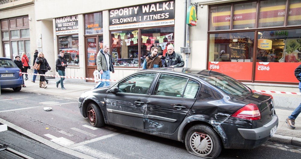 Wprowadzenie BLS doprowadziło do wzrostu cen polis /Krzysztof Kaniewski /Reporter