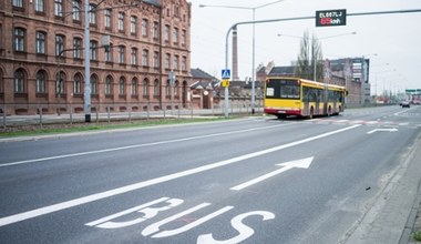 Wpuszczają  motocyklistów na buspasy. Dobra decyzja?