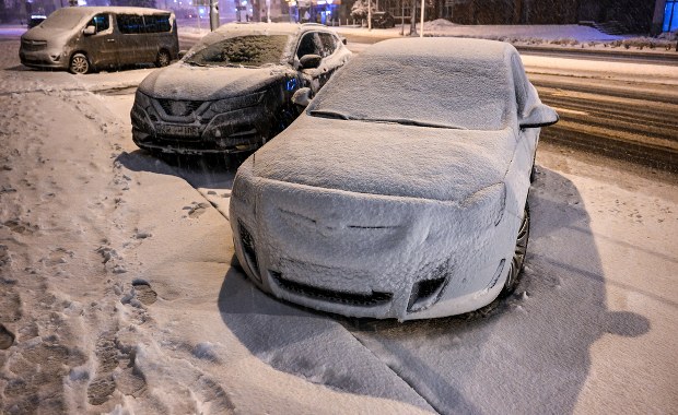Wraca zima. Ostrzeżenie przed śnieżycami dla południowych regionów Polski 