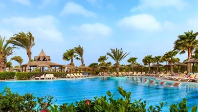 Wracają z groźną bakterią. Polacy chętnie jeżdżą tam na urlop