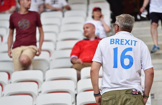 Wracających w wyniku Brexitu do Polski czekają problemy... /EPA