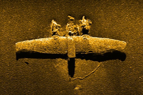 Wrak Junkersa Ju-88 na obrazie sonarowym /Polska Zbrojna