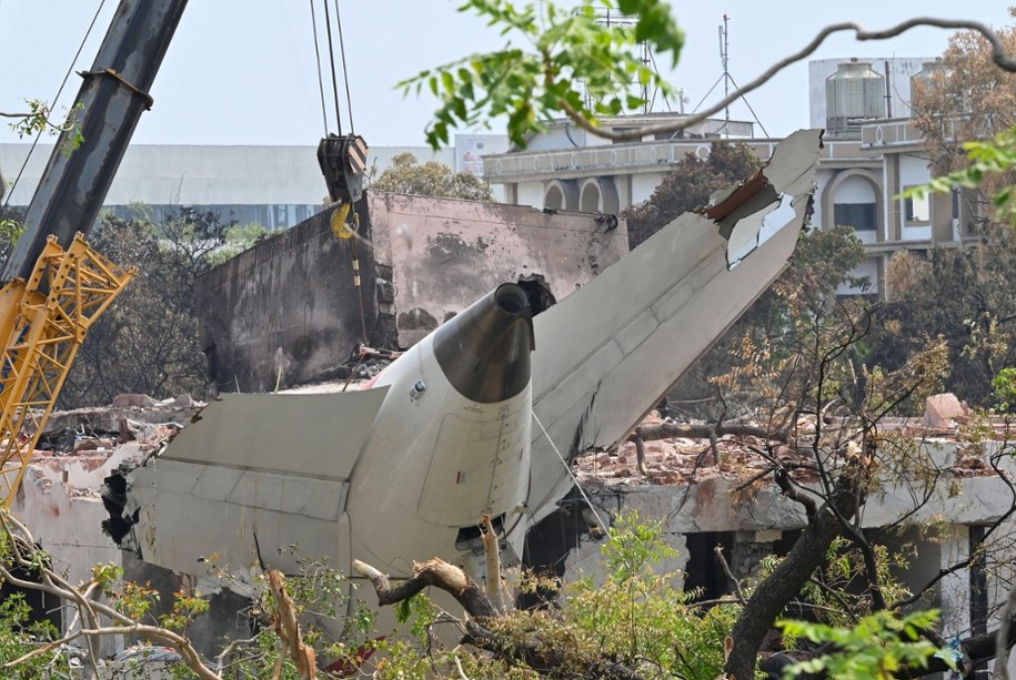 Wrak rozbitego samolotu Air India. Wkrótce ma się ukazać wstępny raport śledczych ws. katastrofy /IMAGO/Hindustan Times /PAP