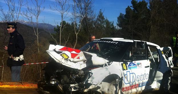 Wrak samochodu, którym jechał Robert Kubica /AFP