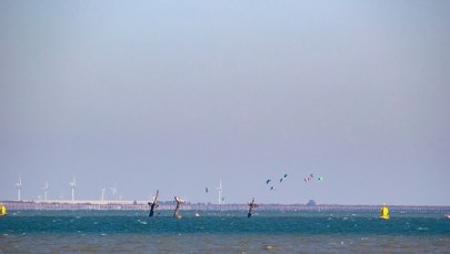 Wrak wyładowany amunicją straszy pod Londynem