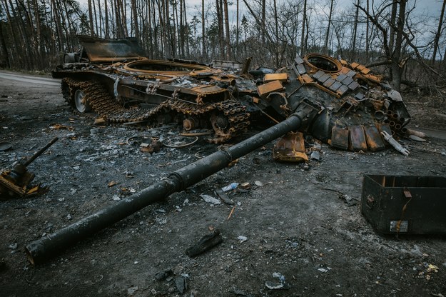 Wraki rosyjskiego sprzetu wojskowego na terenie Ukrainy /Shutterstock