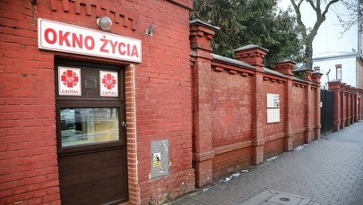 Wrocław: 20-latek zamiast noworodka w oknie życia