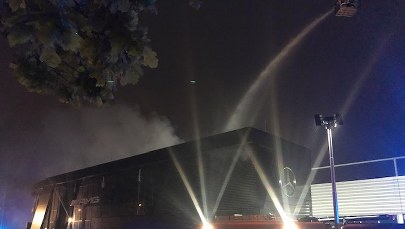 Wrocław: Pożar magazynu motoryzacyjnego