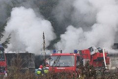 Wrocław: Pożar w fabryce zniczy