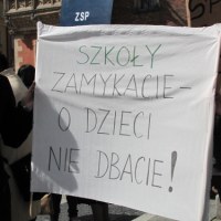 Wrocław: Protest przeciwko likwidacji szkół