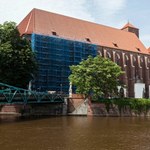 Wrocław: Trzy miesiące aresztu dla mężczyzny, który ugodził nożem księdza